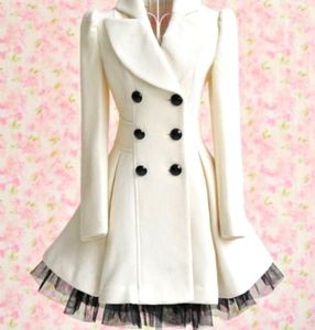 🖤 NWT white pea coat with black lace trim🖤